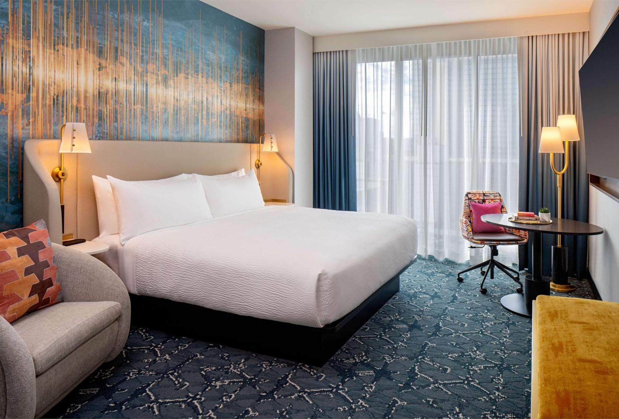 Hotel Tempo By Hilton Downtown