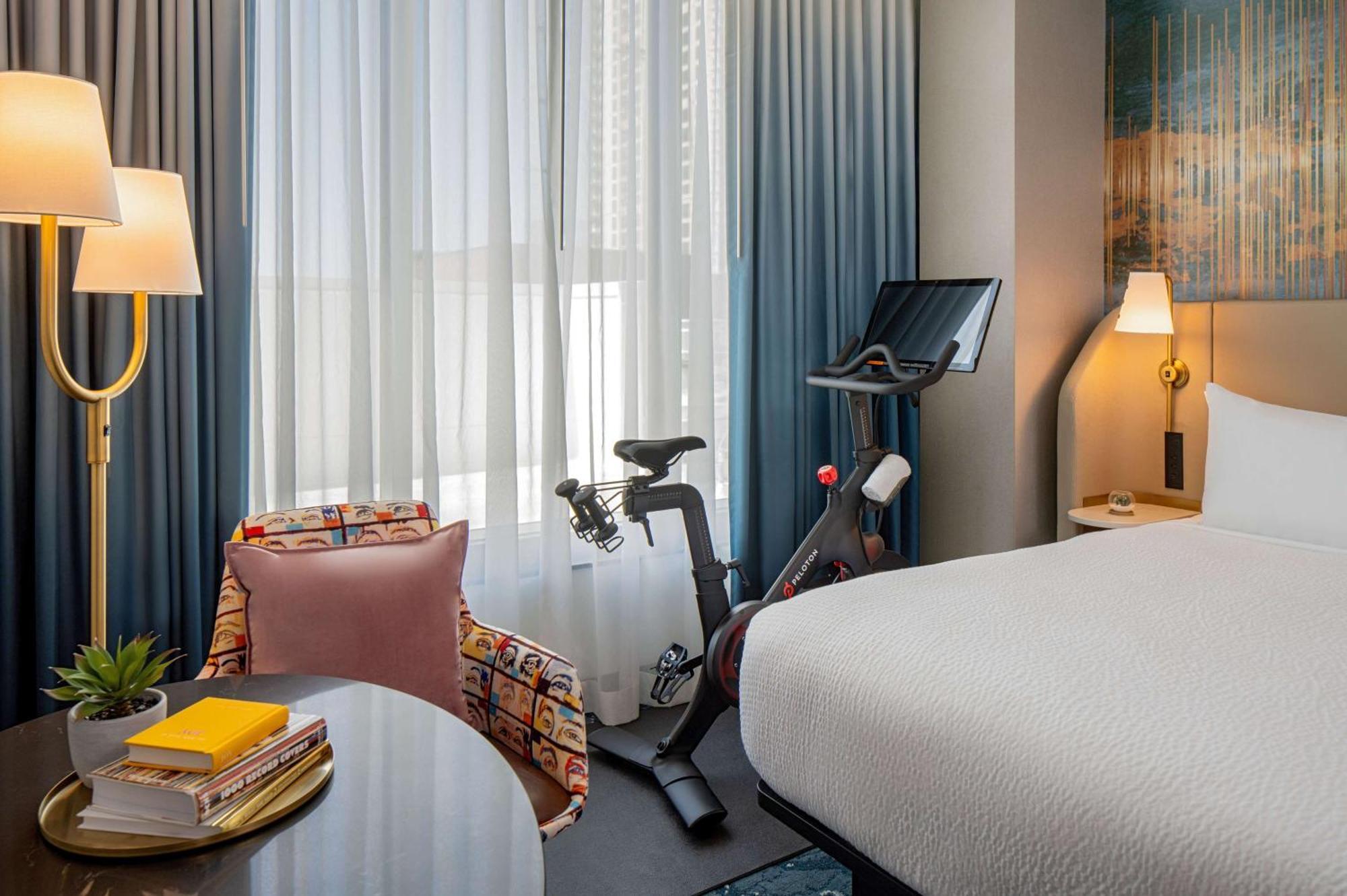 Hotel Tempo By Hilton Downtown 3*