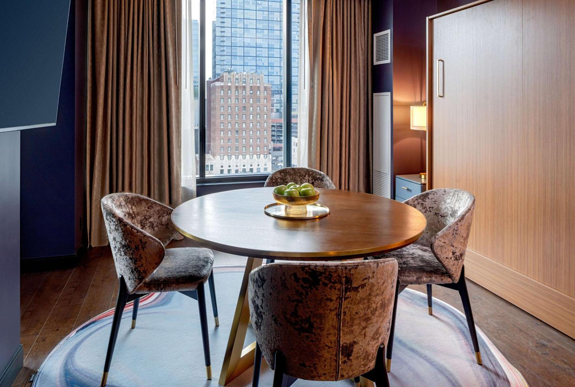 Tempo By Hilton Downtown Hotel