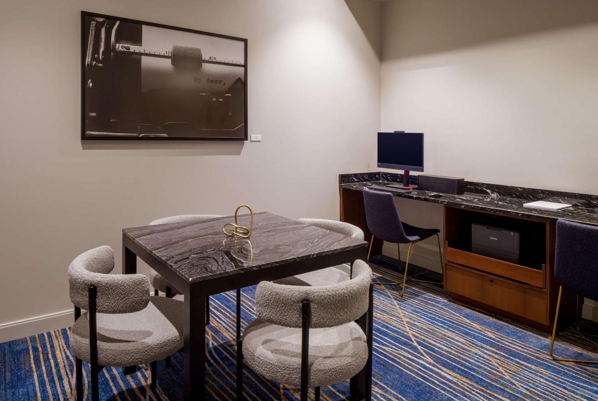 Tempo By Hilton Downtown 3* Nashville